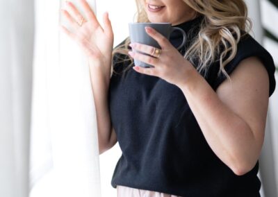 Selbstständige Unternehmerin beim Personal Branding Shooting – bereit für den nächsten Schritt